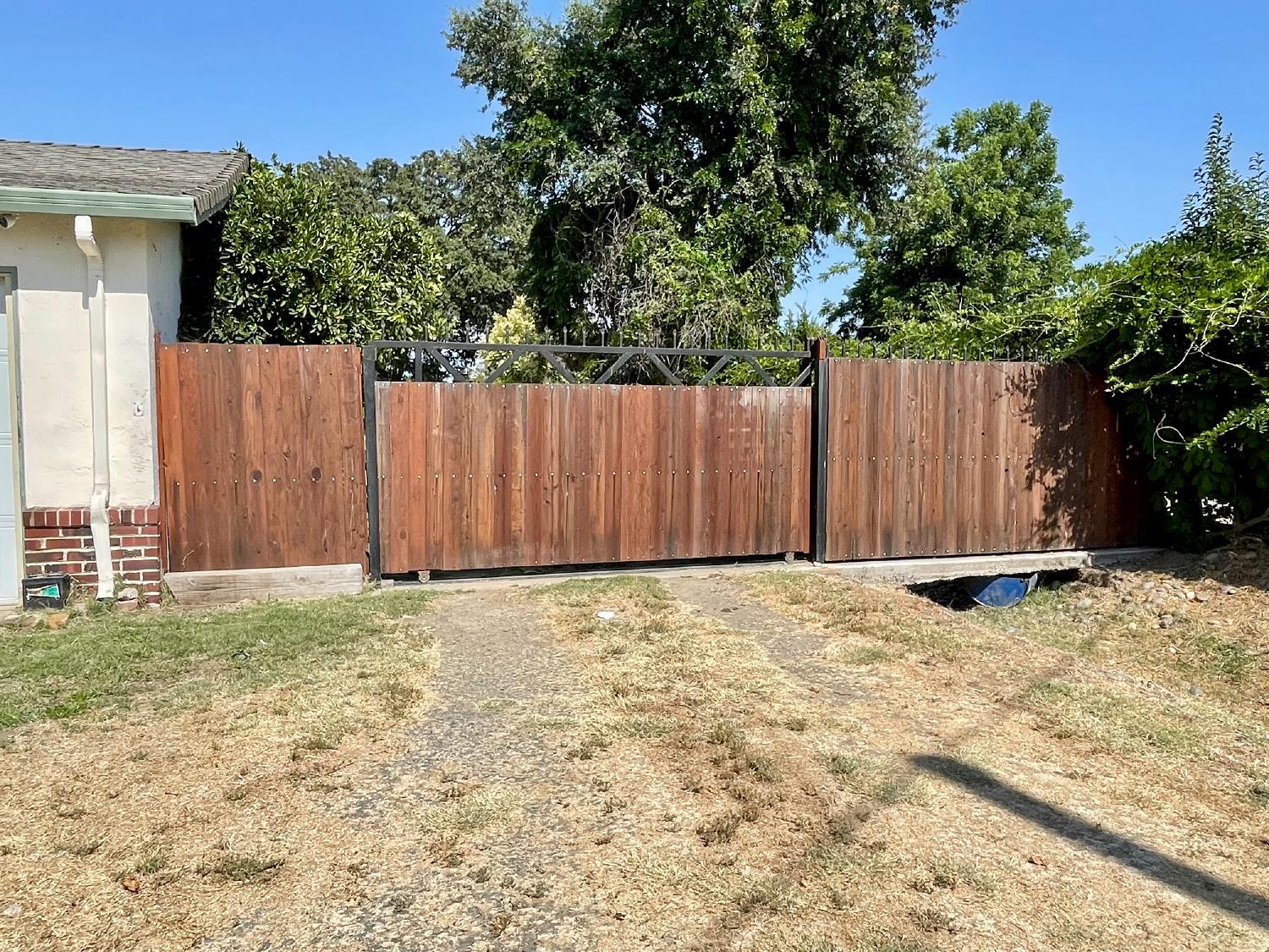 Detail Gallery Image 11 of 40 For 25292 N Eunice Ave, Acampo,  CA 95220 - 3 Beds | 2 Baths