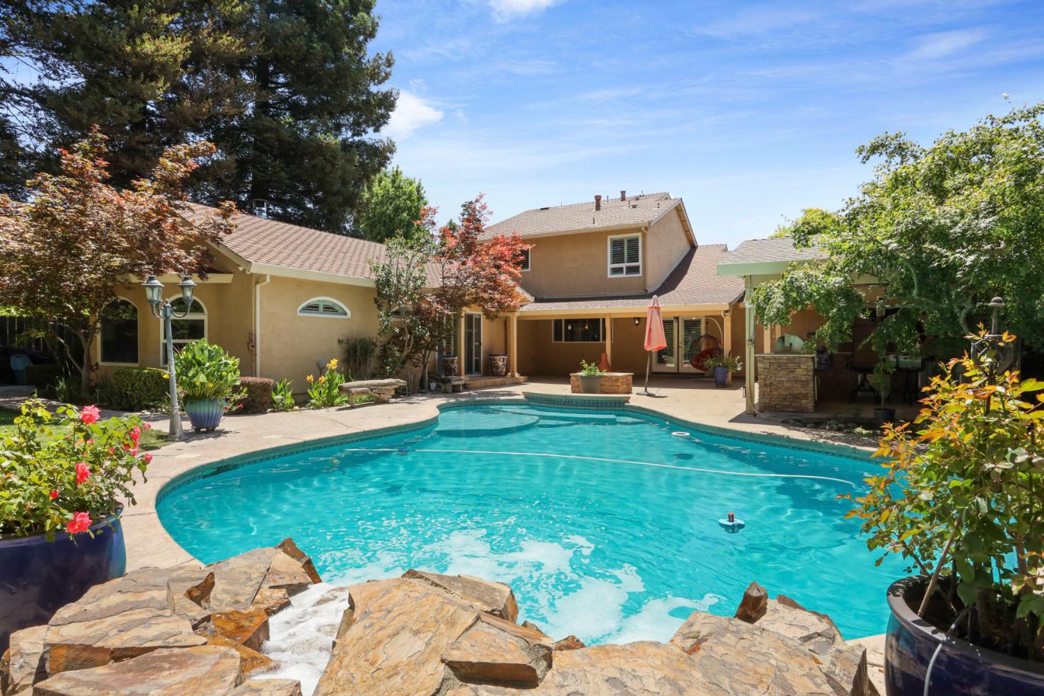 Detail Gallery Image 71 of 97 For 1717 Edgebrook Dr, Modesto,  CA 95354 - 4 Beds | 3/1 Baths