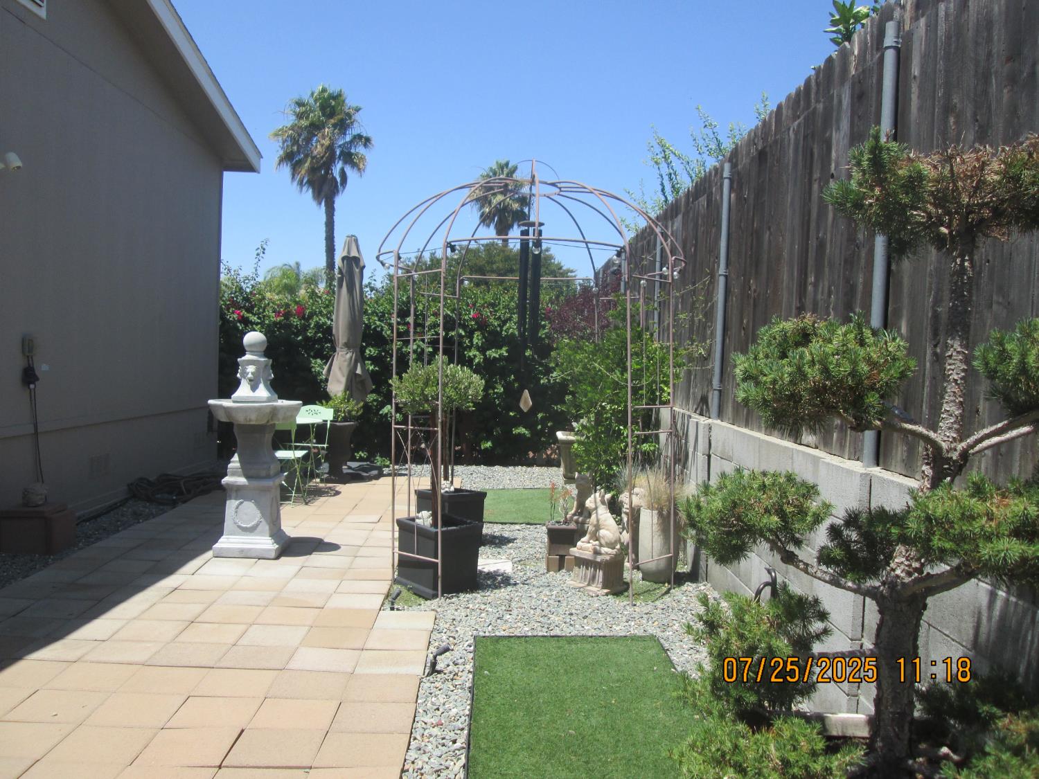 Detail Gallery Image 32 of 42 For 825 Knights Ct, Livingston,  CA 95334 - 3 Beds | 2 Baths