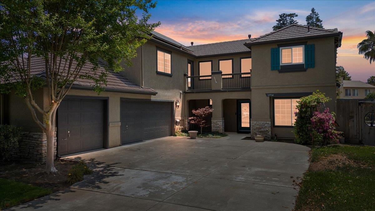 Detail Gallery Image 2 of 93 For 1714 Melissa Dr, Ripon,  CA 95366 - 5 Beds | 3 Baths
