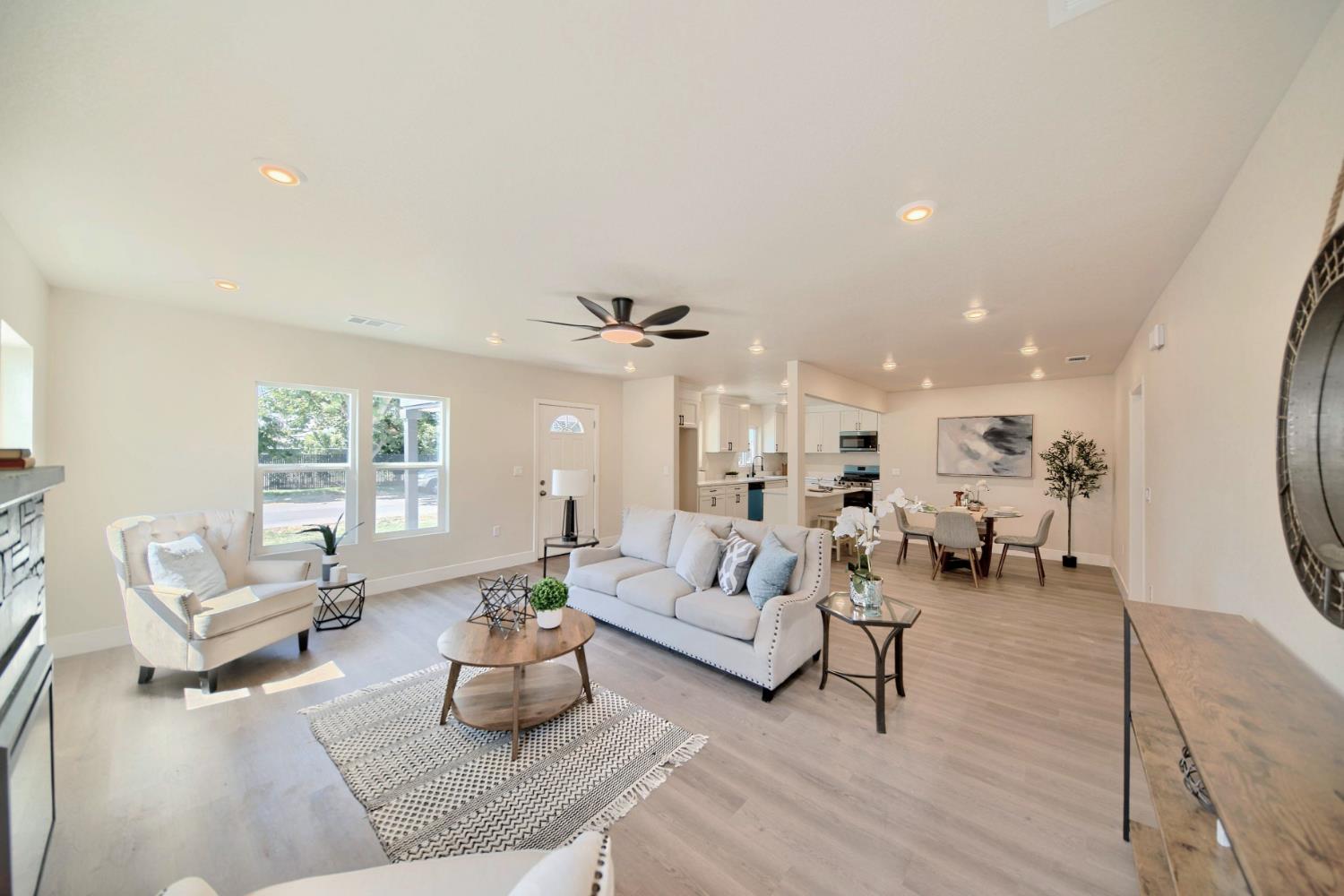 Detail Gallery Image 1 of 91 For 1409 Waverly Dr, Modesto,  CA 95351 - 2 Beds | 1 Baths