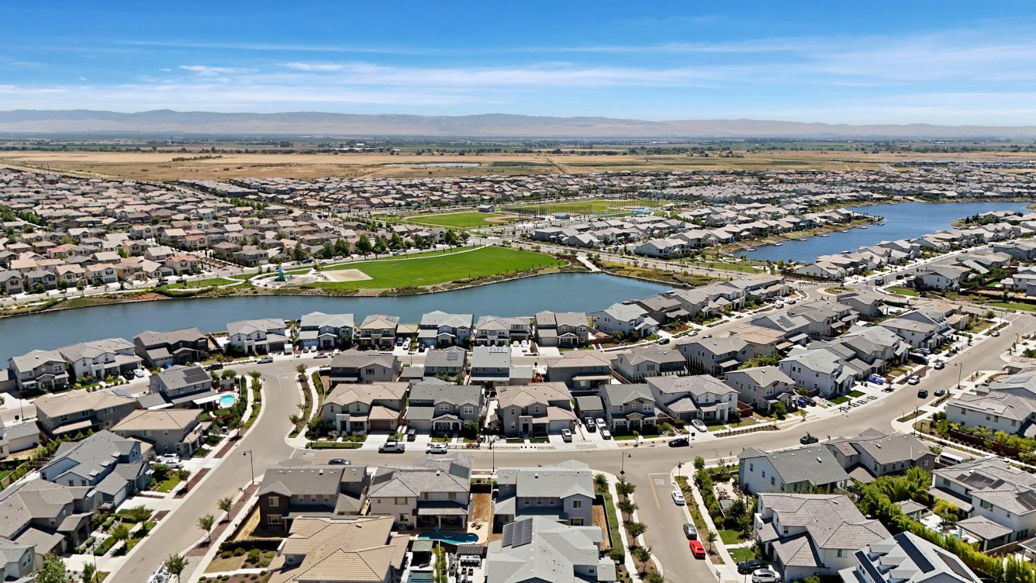 Detail Gallery Image 35 of 54 For 1847 Outrigger Ln, Lathrop,  CA 95330 - 5 Beds | 4/1 Baths