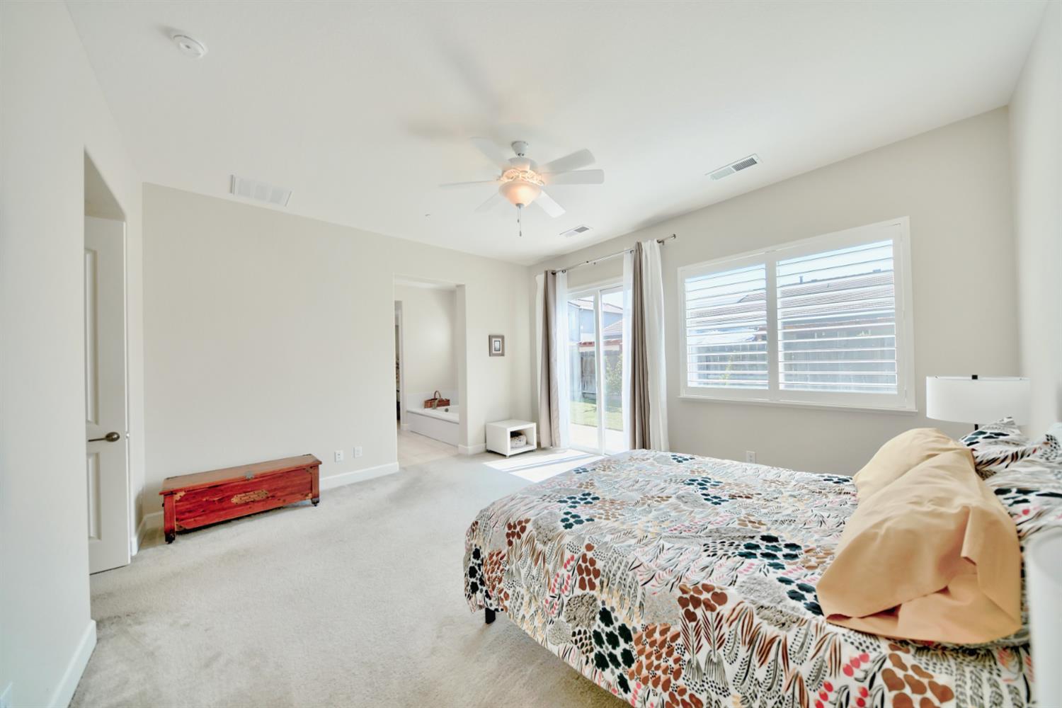 Detail Gallery Image 46 of 75 For 1980 Carogold Ln, Manteca,  CA 95337 - 4 Beds | 3/1 Baths