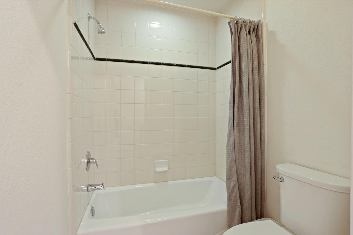 Detail Gallery Image 55 of 79 For 1587 Terracina Cir, Manteca,  CA 95336 - 4 Beds | 3 Baths