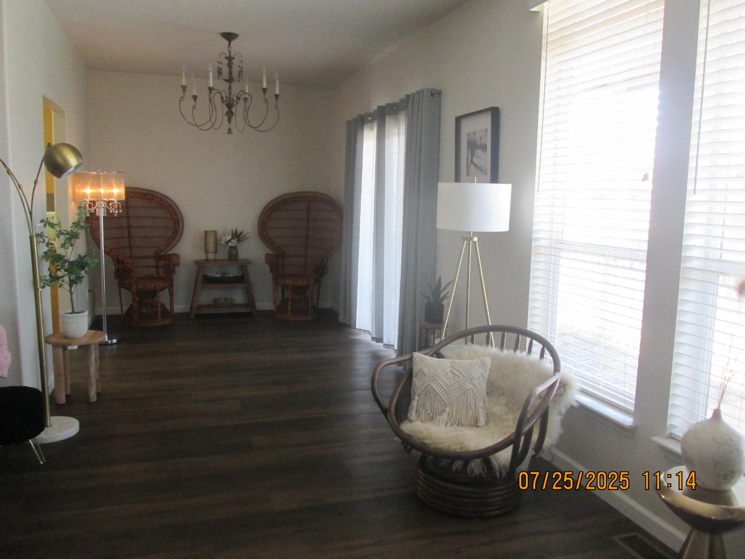 Detail Gallery Image 11 of 42 For 825 Knights Ct, Livingston,  CA 95334 - 3 Beds | 2 Baths