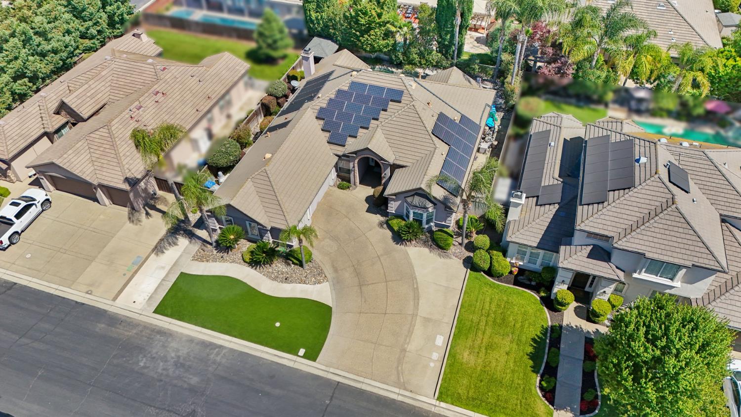 Detail Gallery Image 4 of 79 For 1587 Terracina Cir, Manteca,  CA 95336 - 4 Beds | 3 Baths