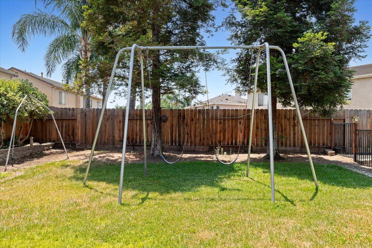 Detail Gallery Image 79 of 93 For 1714 Melissa Dr, Ripon,  CA 95366 - 5 Beds | 3 Baths