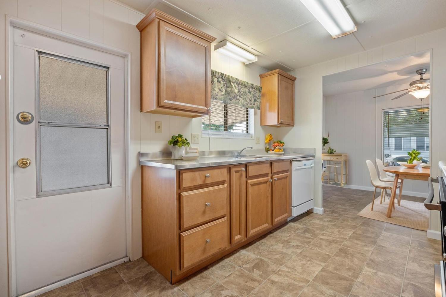 Detail Gallery Image 8 of 39 For 2621 Prescott Rd 186, Modesto,  CA 95350 - 2 Beds | 2 Baths