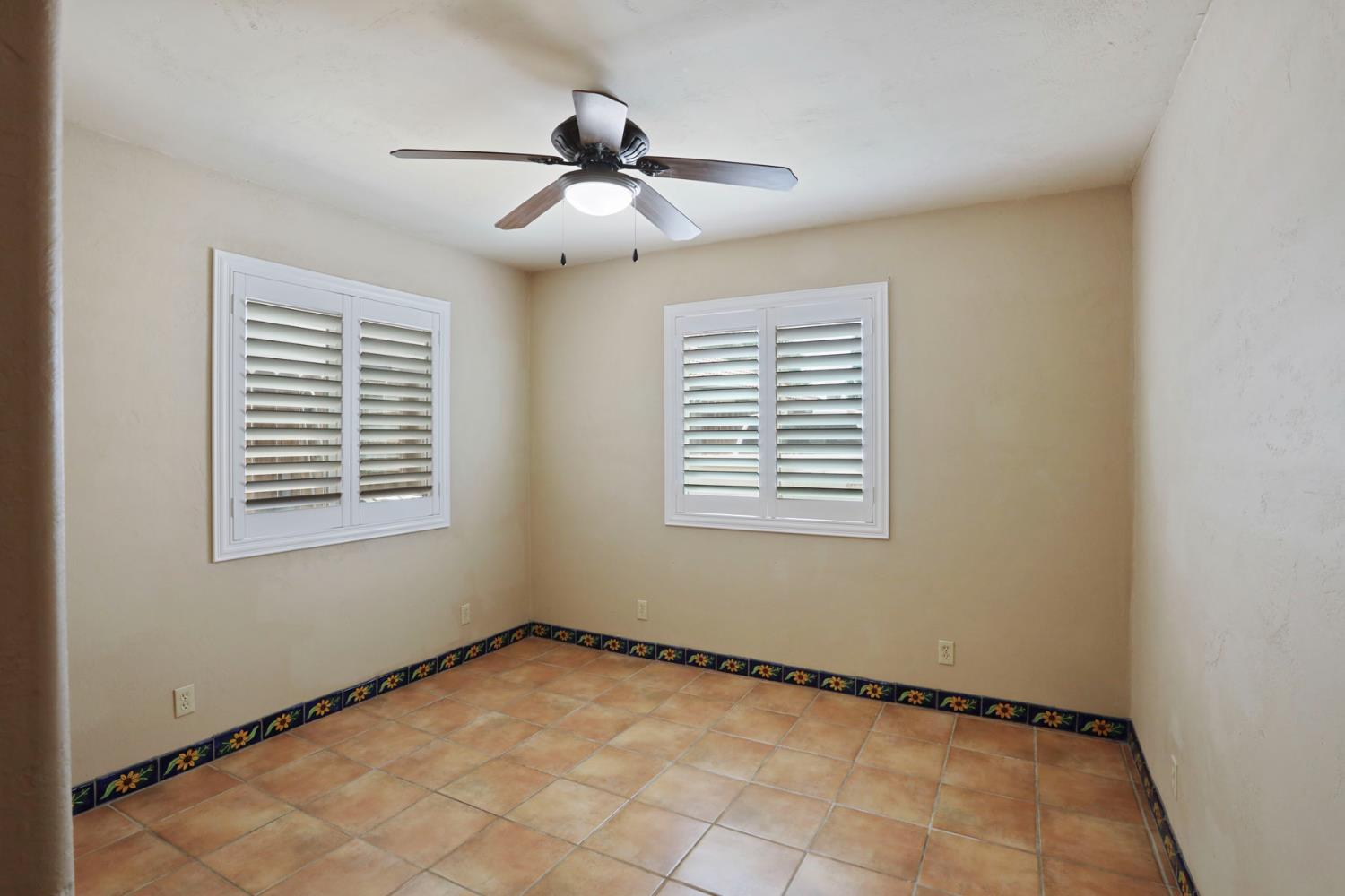 Detail Gallery Image 32 of 97 For 1717 Edgebrook Dr, Modesto,  CA 95354 - 4 Beds | 3/1 Baths