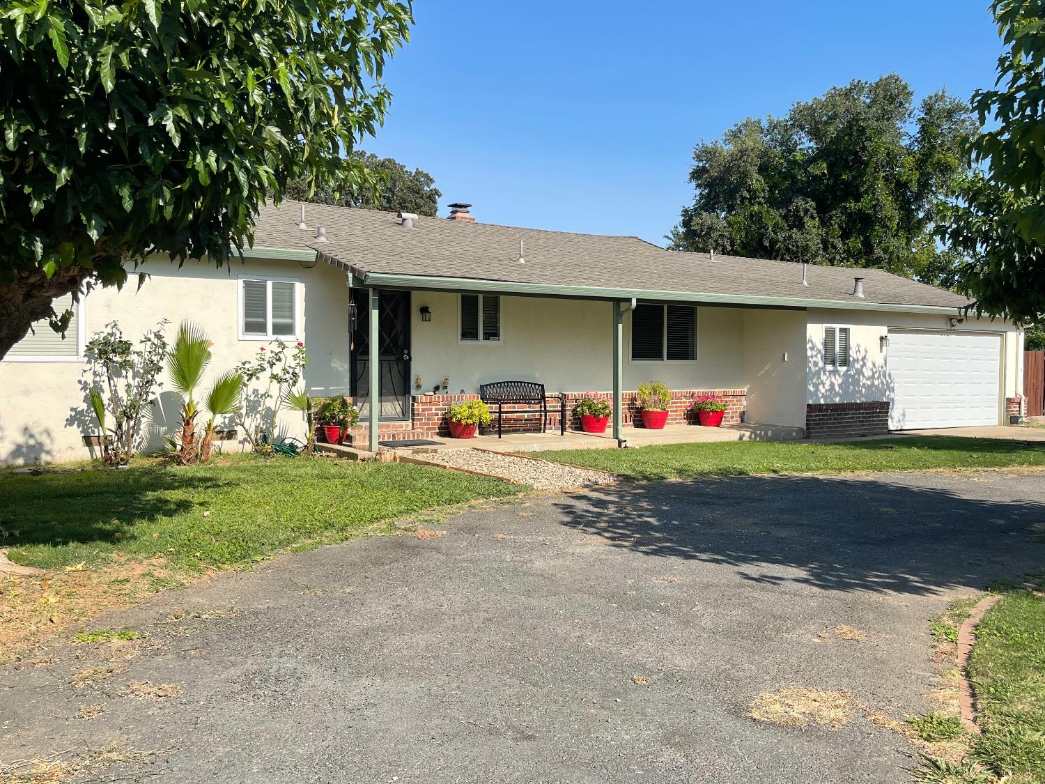 Detail Gallery Image 3 of 40 For 25292 N Eunice Ave, Acampo,  CA 95220 - 3 Beds | 2 Baths