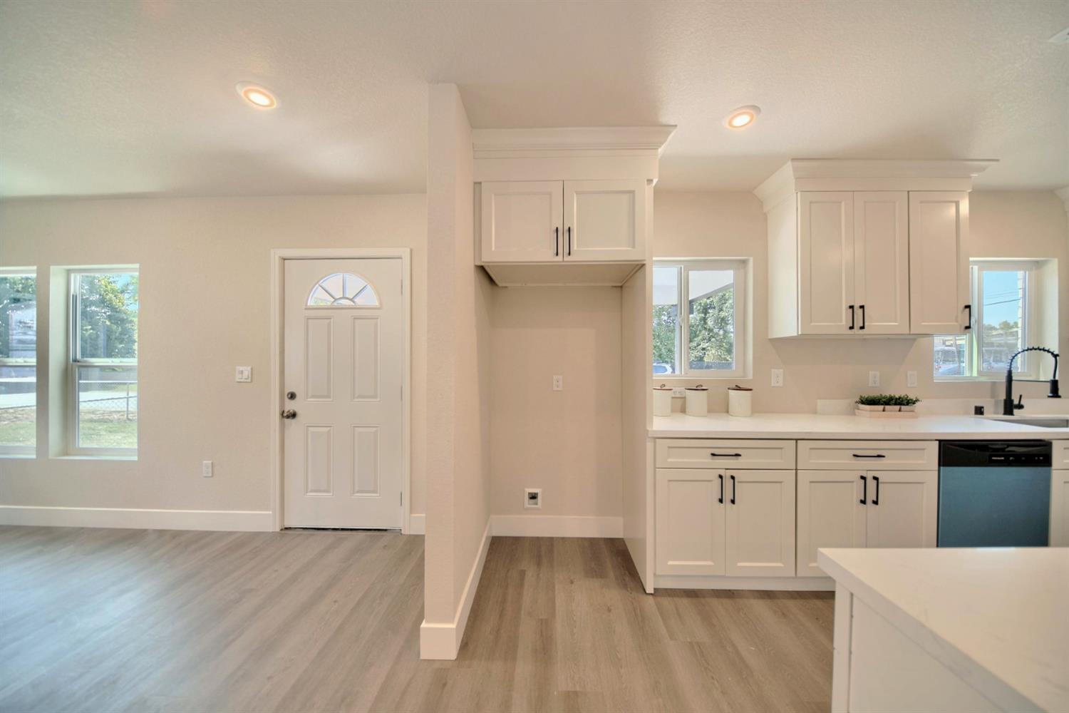 Detail Gallery Image 61 of 91 For 1409 Waverly Dr, Modesto,  CA 95351 - 2 Beds | 1 Baths