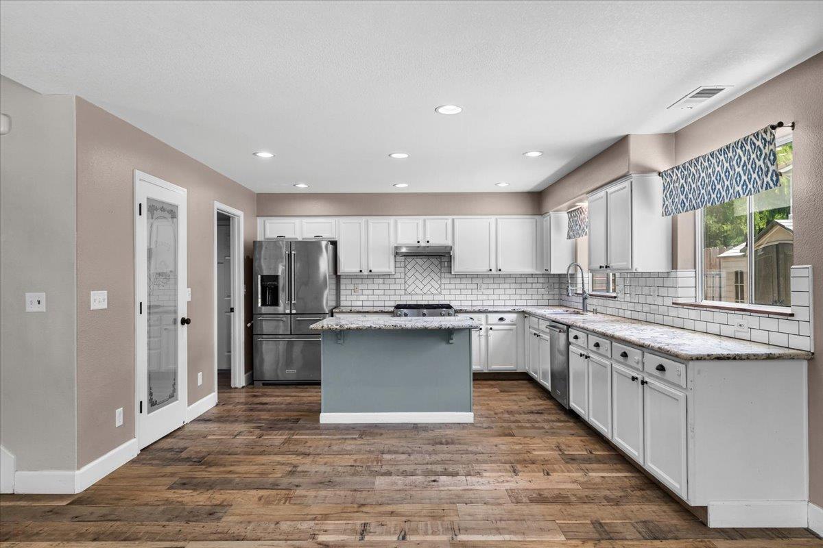 Detail Gallery Image 27 of 93 For 1714 Melissa Dr, Ripon,  CA 95366 - 5 Beds | 3 Baths