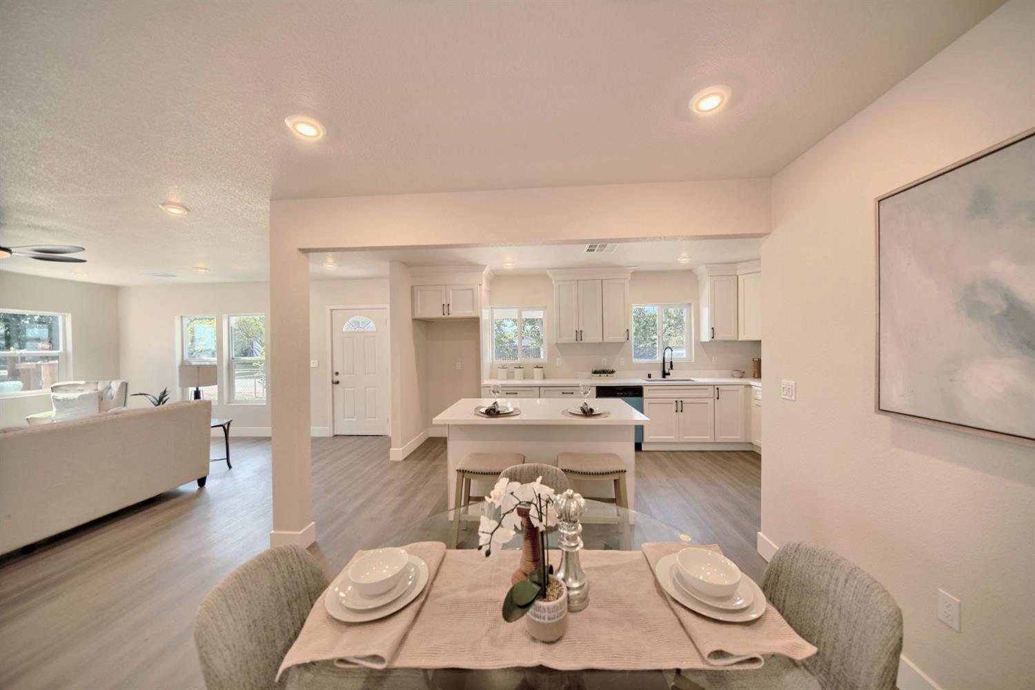 Detail Gallery Image 16 of 91 For 1409 Waverly Dr, Modesto,  CA 95351 - 2 Beds | 1 Baths