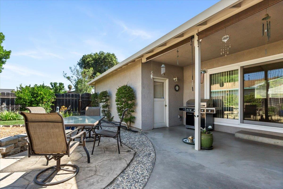 Detail Gallery Image 51 of 59 For 1109 Valeriewood Way, Modesto,  CA 95355 - 3 Beds | 2 Baths