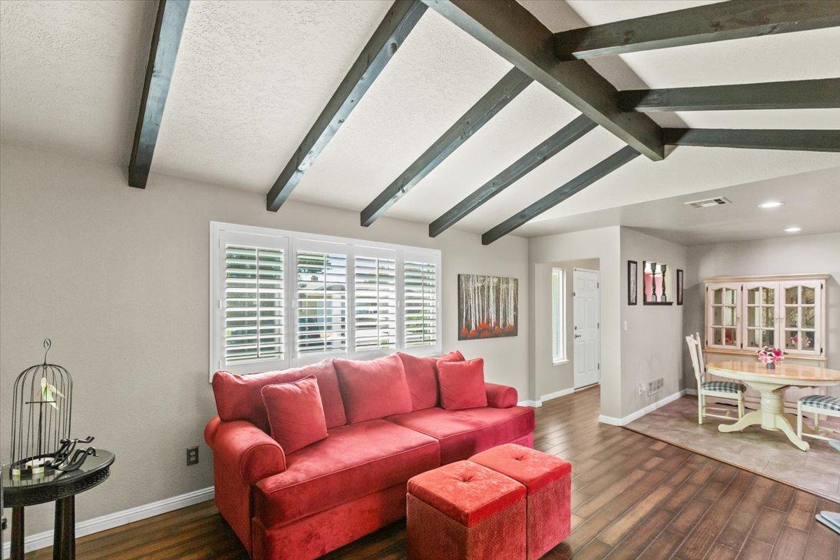 Detail Gallery Image 17 of 59 For 1109 Valeriewood Way, Modesto,  CA 95355 - 3 Beds | 2 Baths