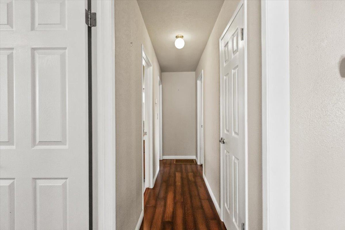 Detail Gallery Image 33 of 59 For 1109 Valeriewood Way, Modesto,  CA 95355 - 3 Beds | 2 Baths