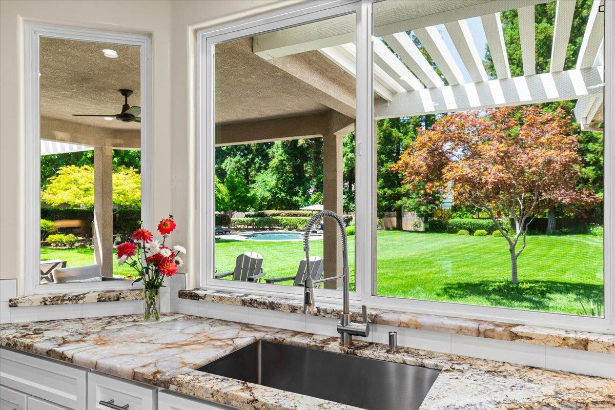 Detail Gallery Image 25 of 92 For 1545 Thunderbird Dr, Modesto,  CA 95356 - 5 Beds | 4 Baths