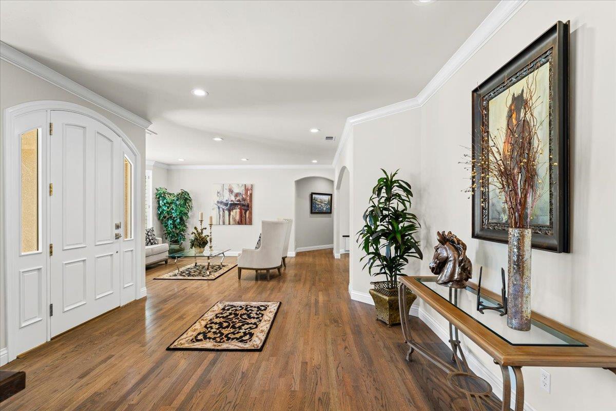 Detail Gallery Image 7 of 92 For 1545 Thunderbird Dr, Modesto,  CA 95356 - 5 Beds | 4 Baths
