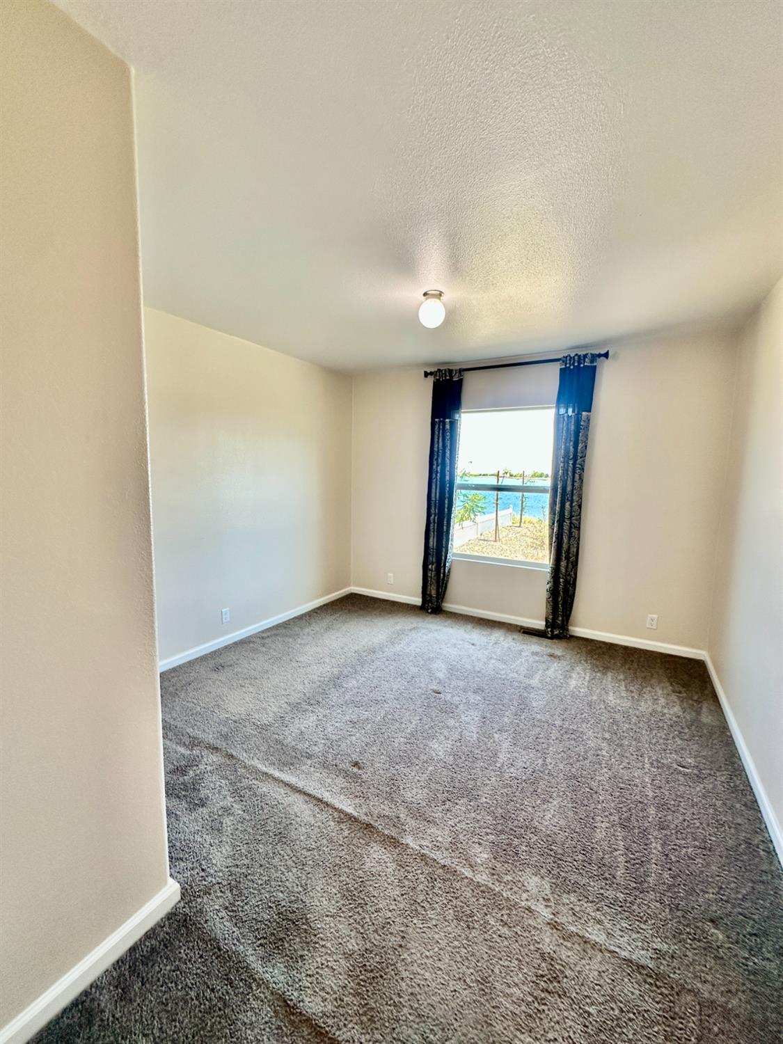 Detail Gallery Image 21 of 30 For 4399 Aplicella Ct #49, Manteca,  CA 95337 - 3 Beds | 2 Baths