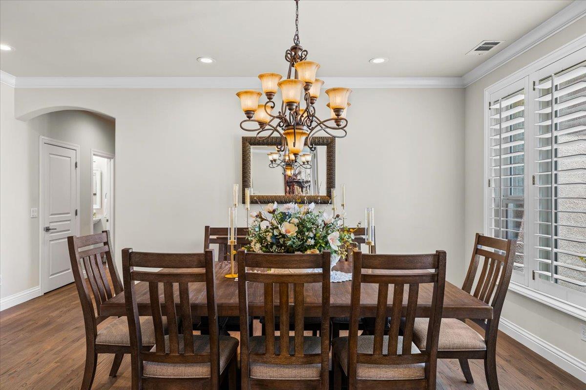 Detail Gallery Image 12 of 92 For 1545 Thunderbird Dr, Modesto,  CA 95356 - 5 Beds | 4 Baths