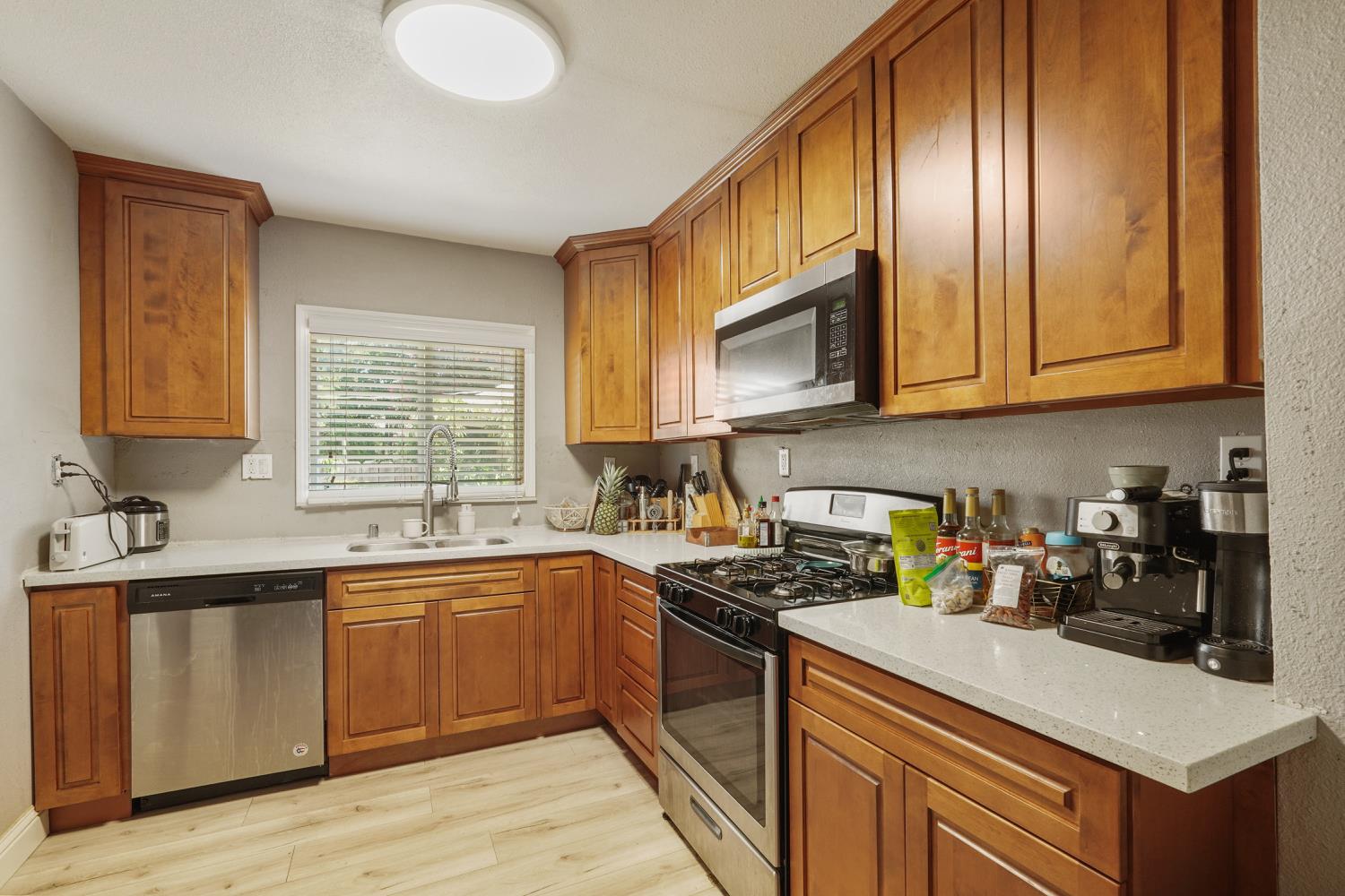 Detail Gallery Image 9 of 20 For 3321 Belden St, Sacramento,  CA 95838 - 2 Beds | 1 Baths