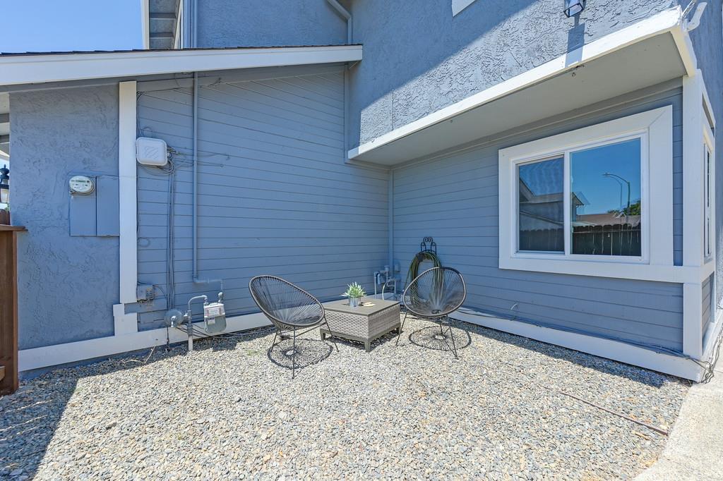 Detail Gallery Image 25 of 29 For 8007 Skywoods Way, Sacramento,  CA 95828 - 4 Beds | 2/1 Baths