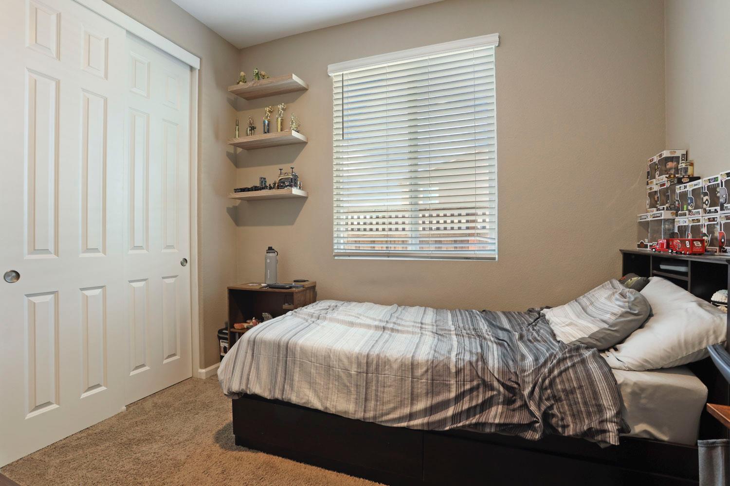 Detail Gallery Image 34 of 37 For 2195 Marina Dr, Lathrop,  CA 95330 - 4 Beds | 2 Baths