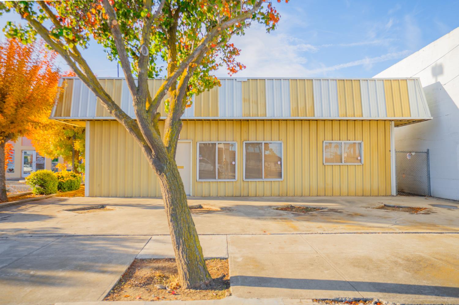 Detail Gallery Image 2 of 10 For 713 I St, Los Banos,  CA 93635 - – Beds | – Baths