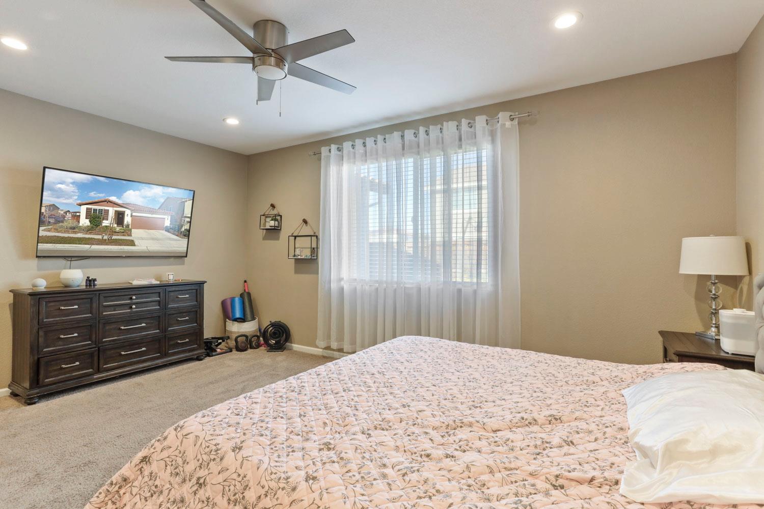 Detail Gallery Image 26 of 37 For 2195 Marina Dr, Lathrop,  CA 95330 - 4 Beds | 2 Baths