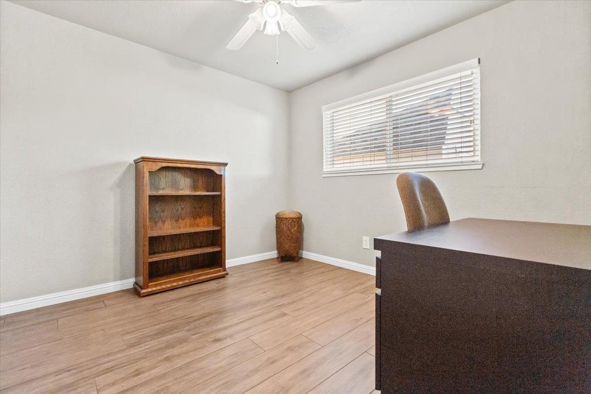 Detail Gallery Image 38 of 59 For 1109 Valeriewood Way, Modesto,  CA 95355 - 3 Beds | 2 Baths