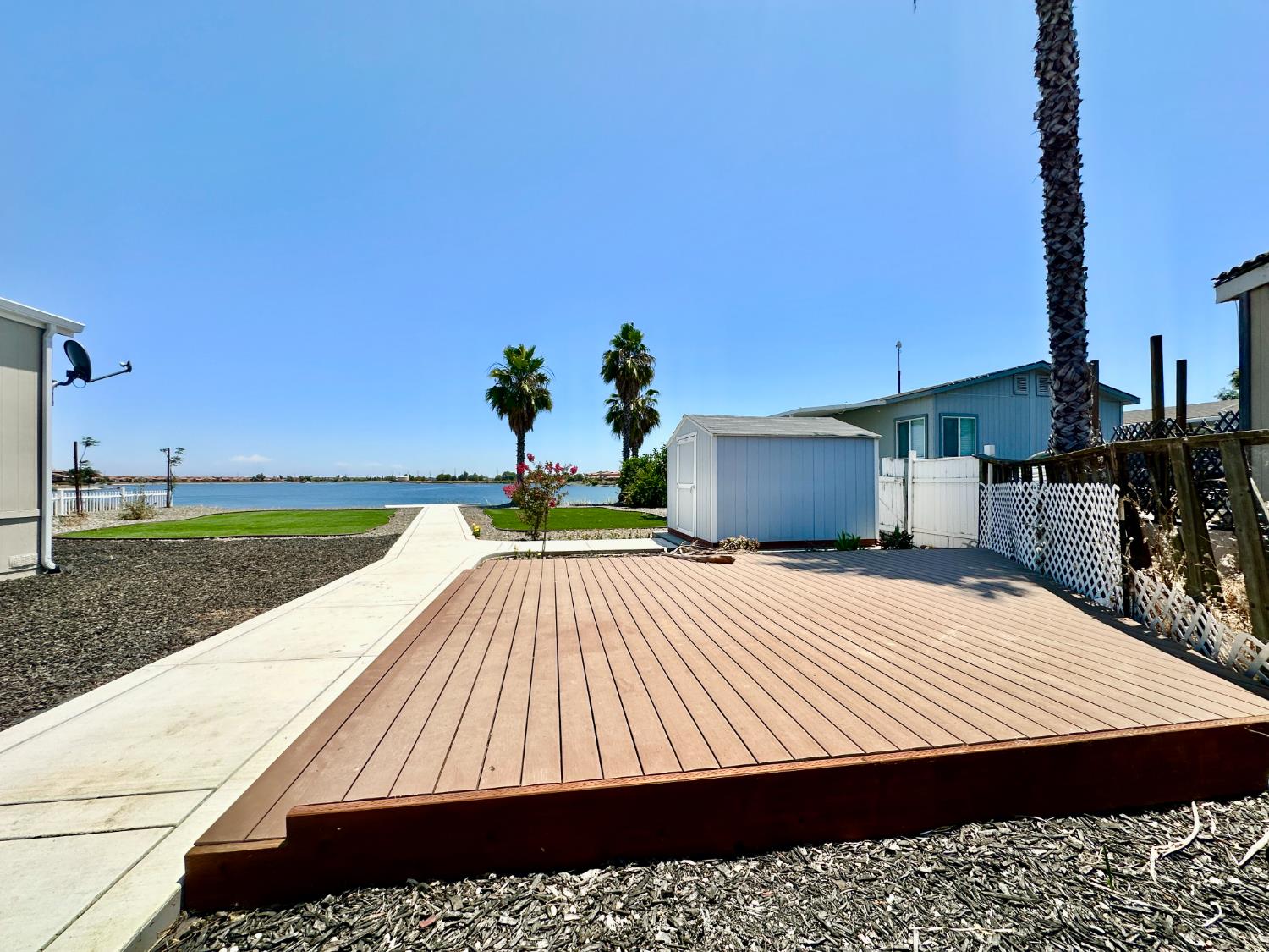Detail Gallery Image 4 of 30 For 4399 Aplicella Ct #49, Manteca,  CA 95337 - 3 Beds | 2 Baths