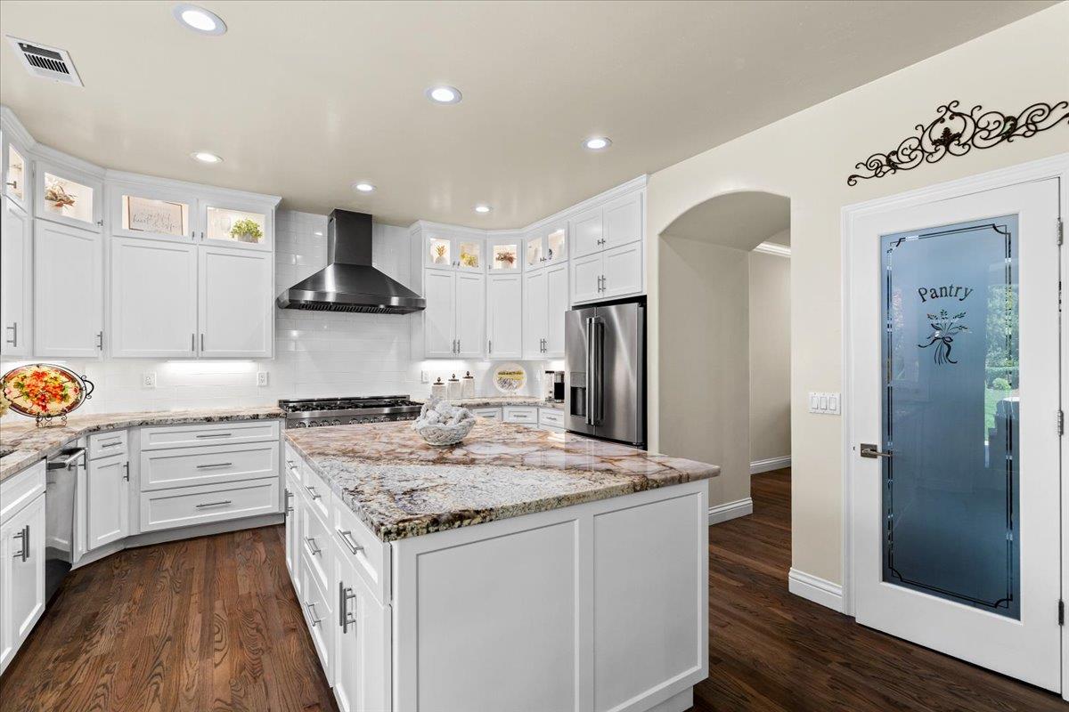 Detail Gallery Image 21 of 92 For 1545 Thunderbird Dr, Modesto,  CA 95356 - 5 Beds | 4 Baths