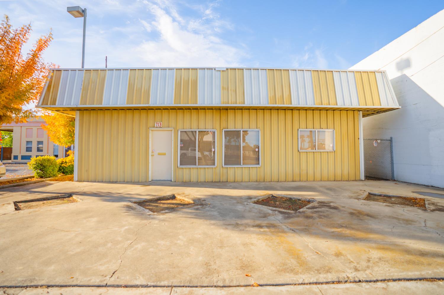 Detail Gallery Image 1 of 10 For 713 I St, Los Banos,  CA 93635 - – Beds | – Baths