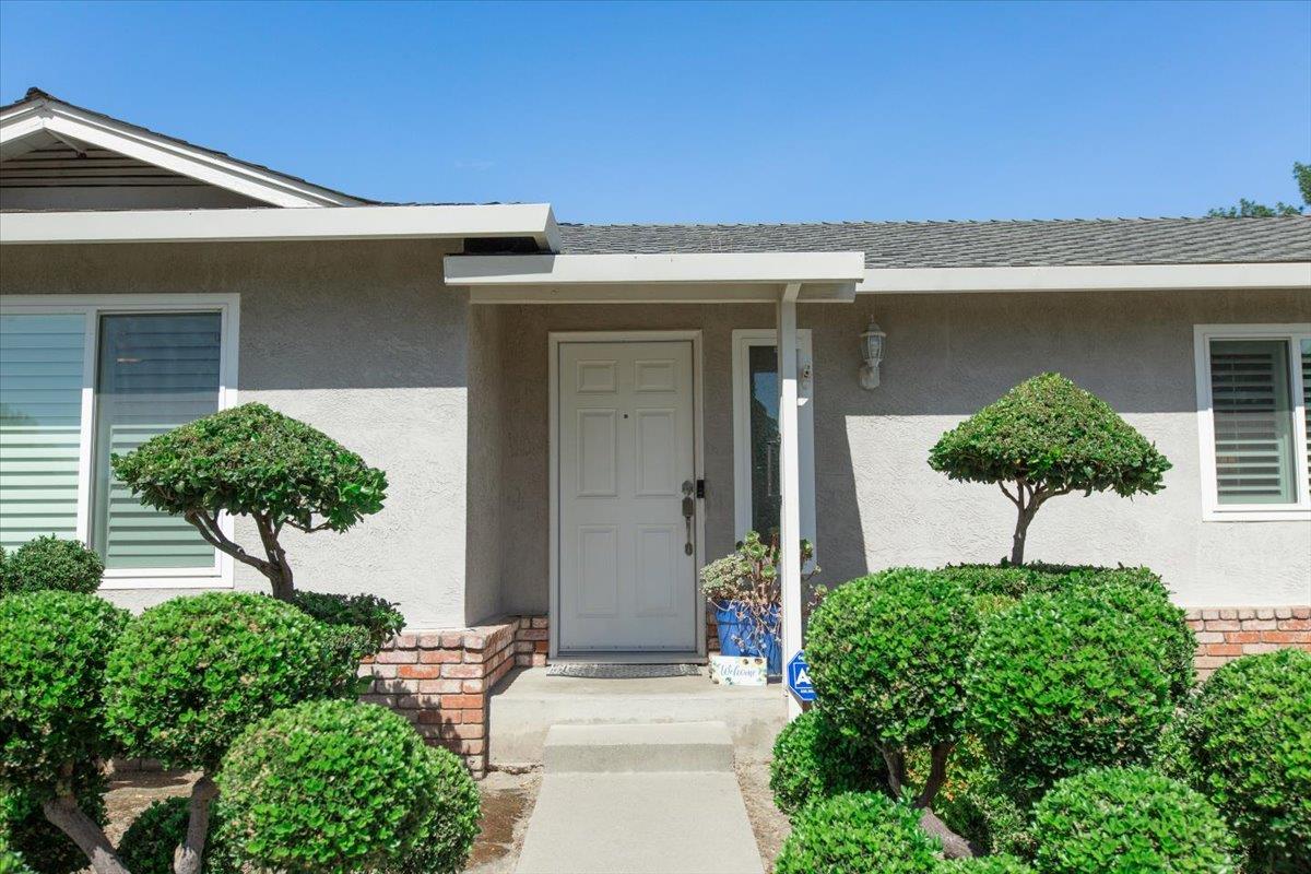 Detail Gallery Image 10 of 59 For 1109 Valeriewood Way, Modesto,  CA 95355 - 3 Beds | 2 Baths