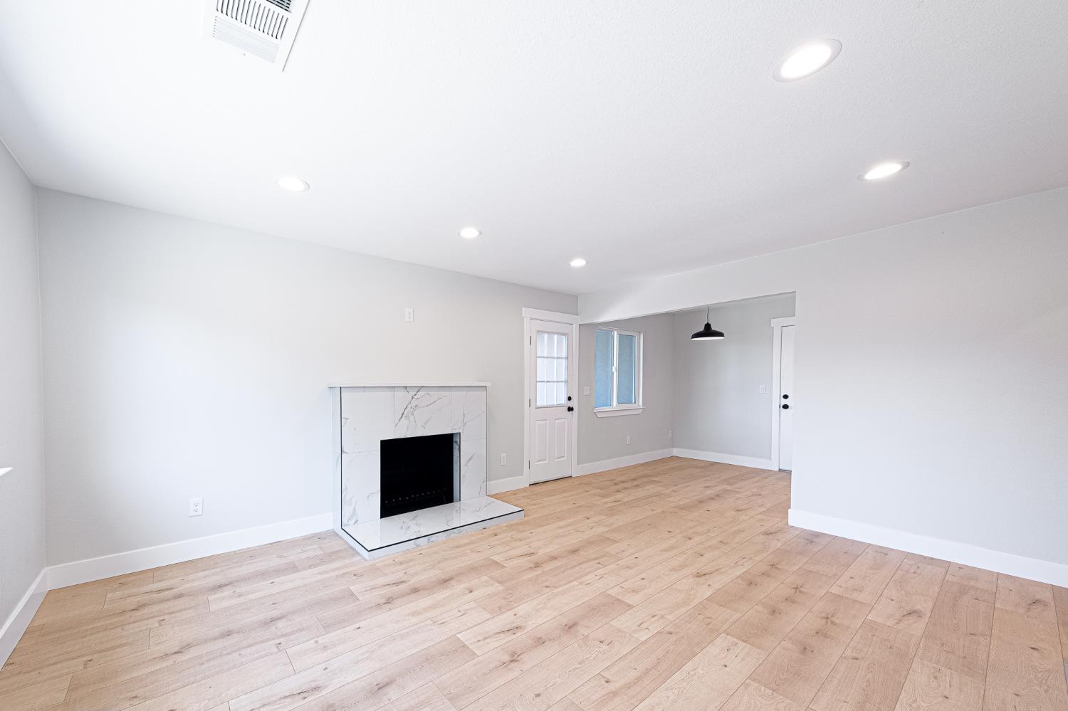 Detail Gallery Image 13 of 23 For 8931 Alderson Ave, Sacramento,  CA 95826 - 3 Beds | 1/1 Baths