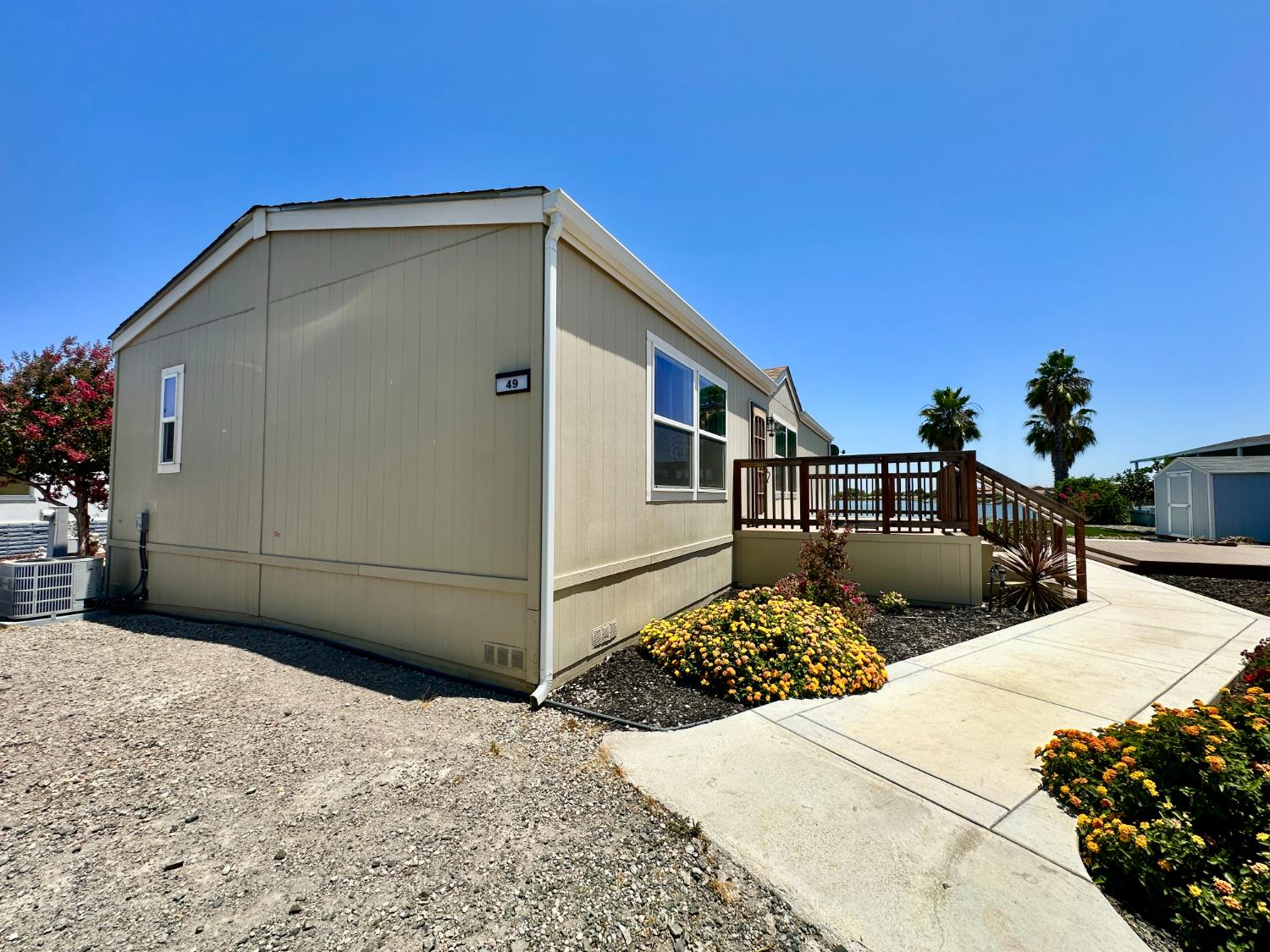 Detail Gallery Image 9 of 30 For 4399 Aplicella Ct #49, Manteca,  CA 95337 - 3 Beds | 2 Baths
