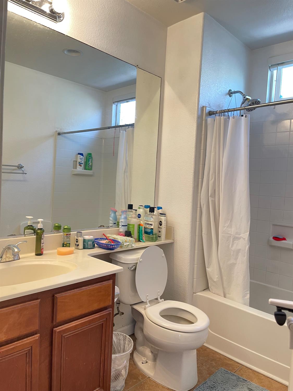 Detail Gallery Image 8 of 29 For 7743 Addison Way, Sacramento,  CA 95822 - 4 Beds | 3 Baths