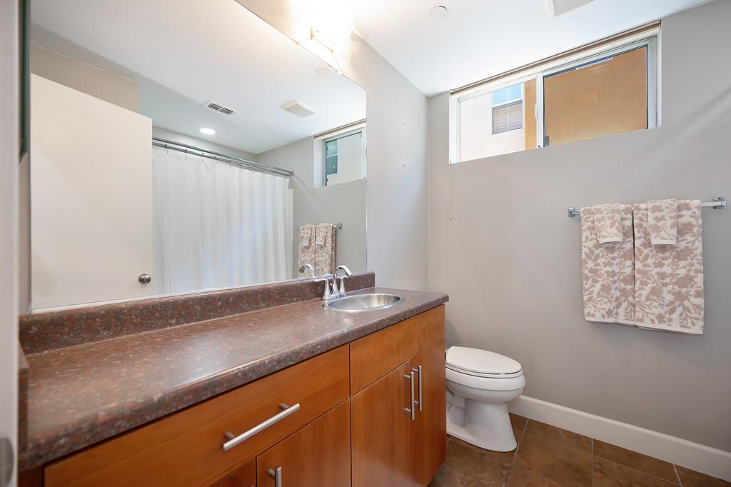Krypton Court, West Sacramento, California image 33