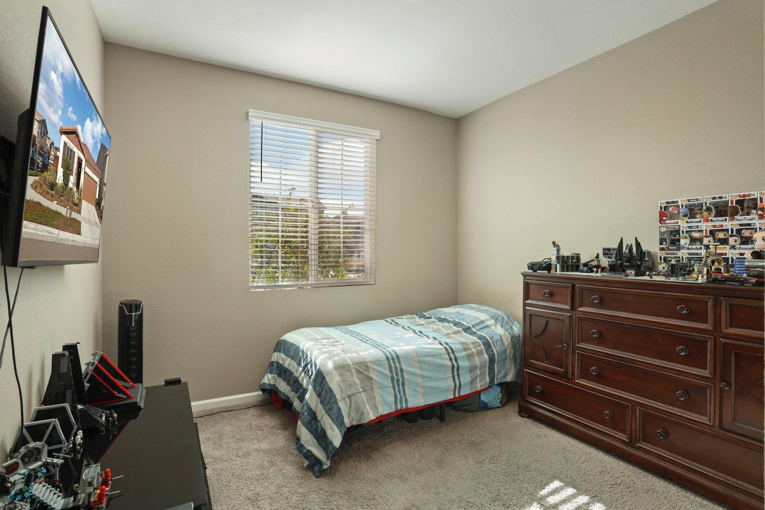 Detail Gallery Image 32 of 37 For 2195 Marina Dr, Lathrop,  CA 95330 - 4 Beds | 2 Baths