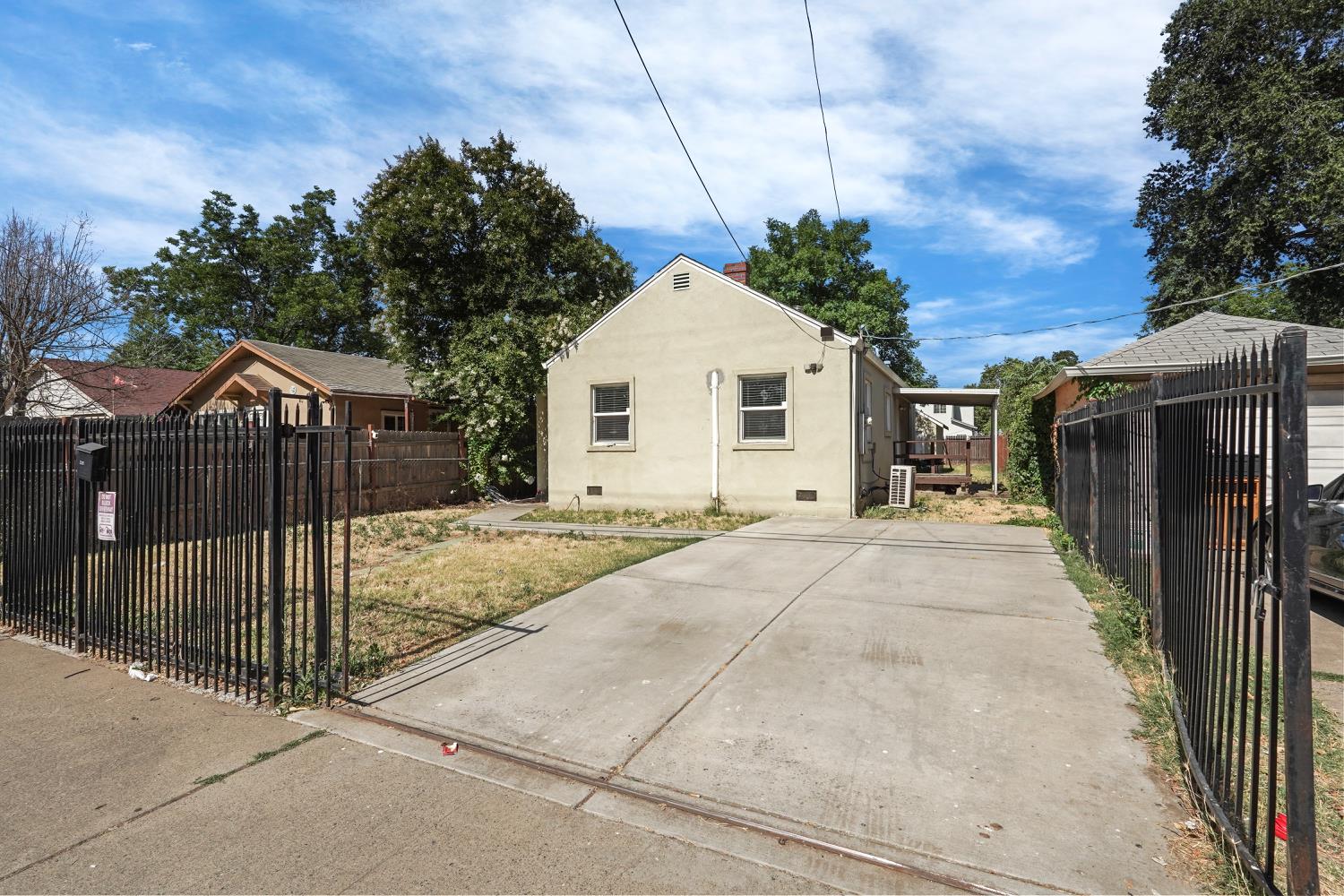 Detail Gallery Image 2 of 20 For 3321 Belden St, Sacramento,  CA 95838 - 2 Beds | 1 Baths