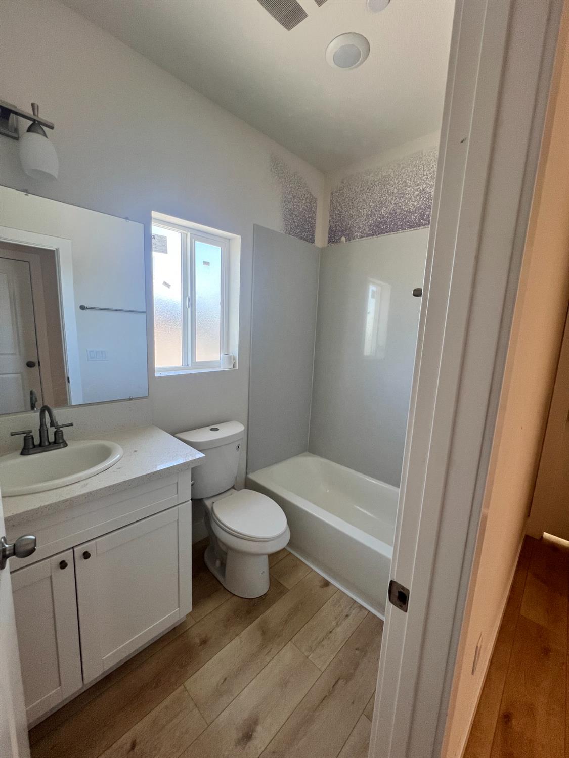 Detail Gallery Image 19 of 22 For 2400 Knoll St, Sacramento,  CA 95815 - – Beds | – Baths