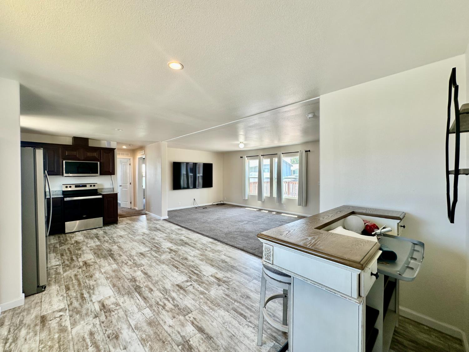 Detail Gallery Image 12 of 30 For 4399 Aplicella Ct #49, Manteca,  CA 95337 - 3 Beds | 2 Baths