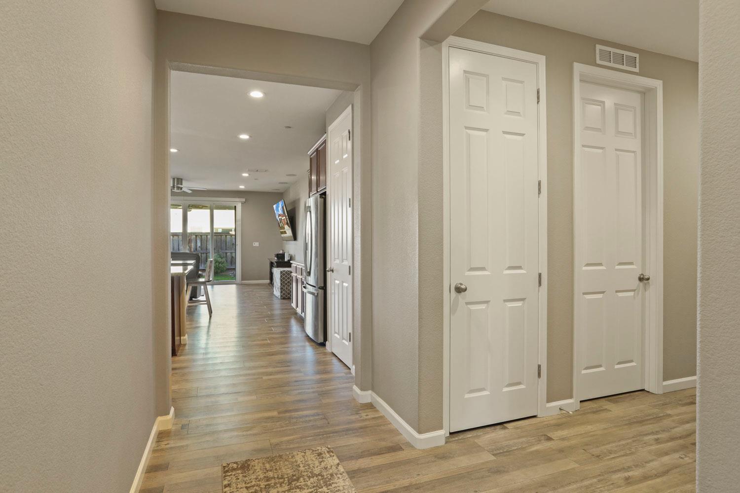 Detail Gallery Image 22 of 37 For 2195 Marina Dr, Lathrop,  CA 95330 - 4 Beds | 2 Baths