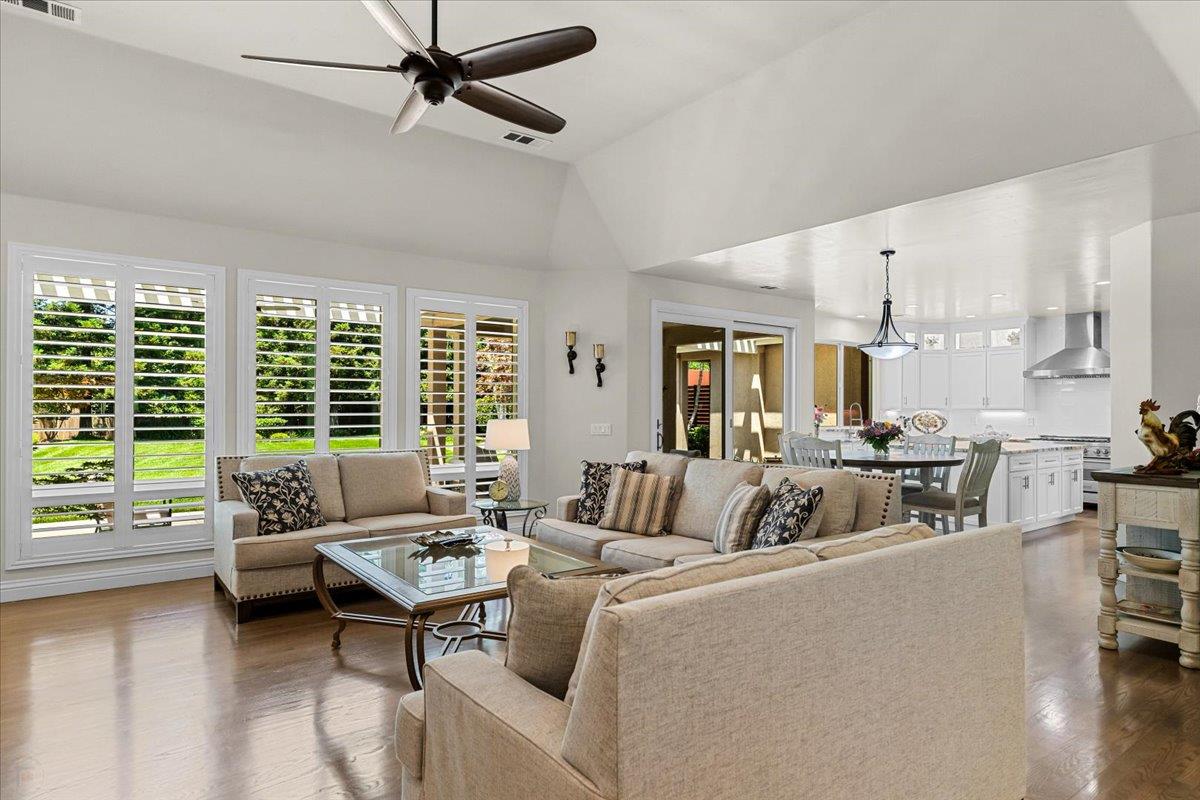 Detail Gallery Image 14 of 92 For 1545 Thunderbird Dr, Modesto,  CA 95356 - 5 Beds | 4 Baths