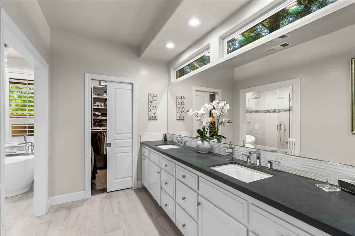 Detail Gallery Image 31 of 92 For 1545 Thunderbird Dr, Modesto,  CA 95356 - 5 Beds | 4 Baths
