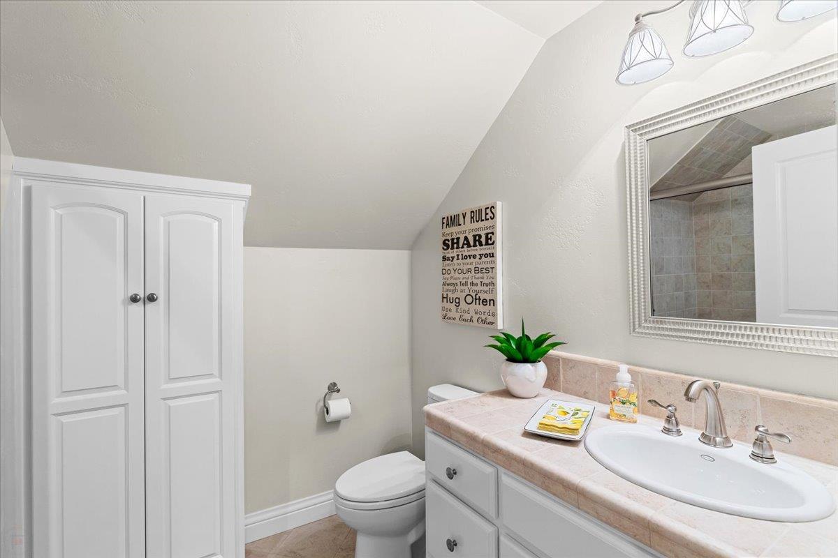 Detail Gallery Image 52 of 92 For 1545 Thunderbird Dr, Modesto,  CA 95356 - 5 Beds | 4 Baths