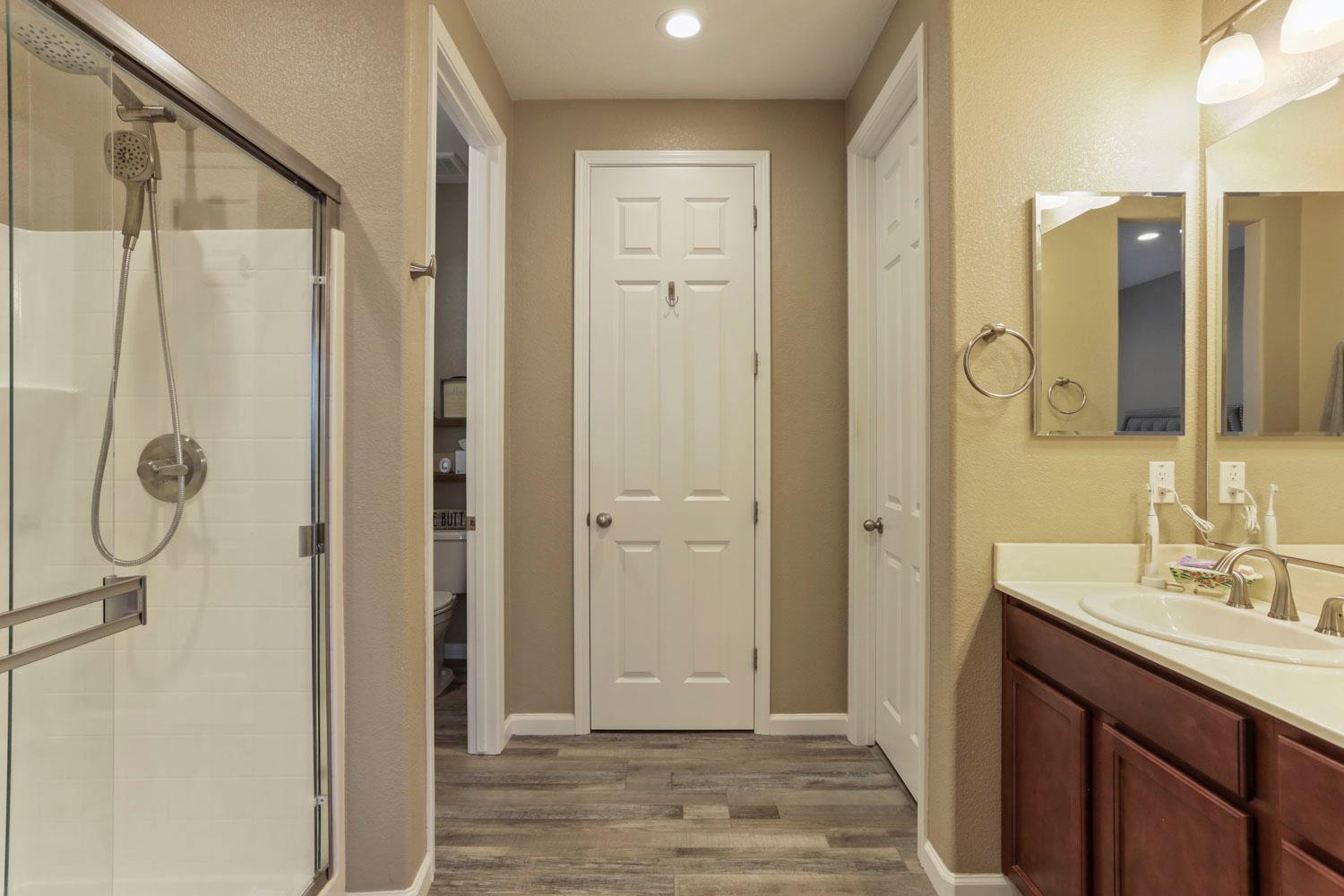Detail Gallery Image 29 of 37 For 2195 Marina Dr, Lathrop,  CA 95330 - 4 Beds | 2 Baths