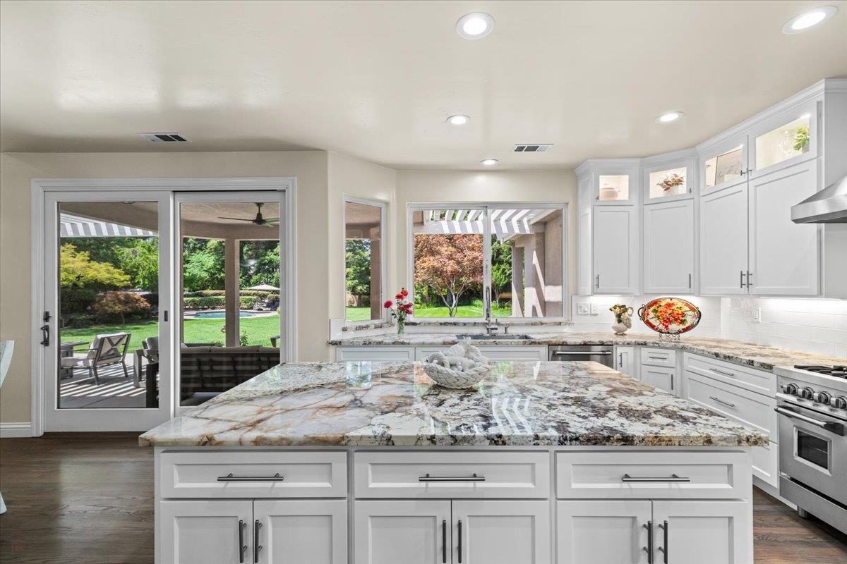 Detail Gallery Image 22 of 92 For 1545 Thunderbird Dr, Modesto,  CA 95356 - 5 Beds | 4 Baths