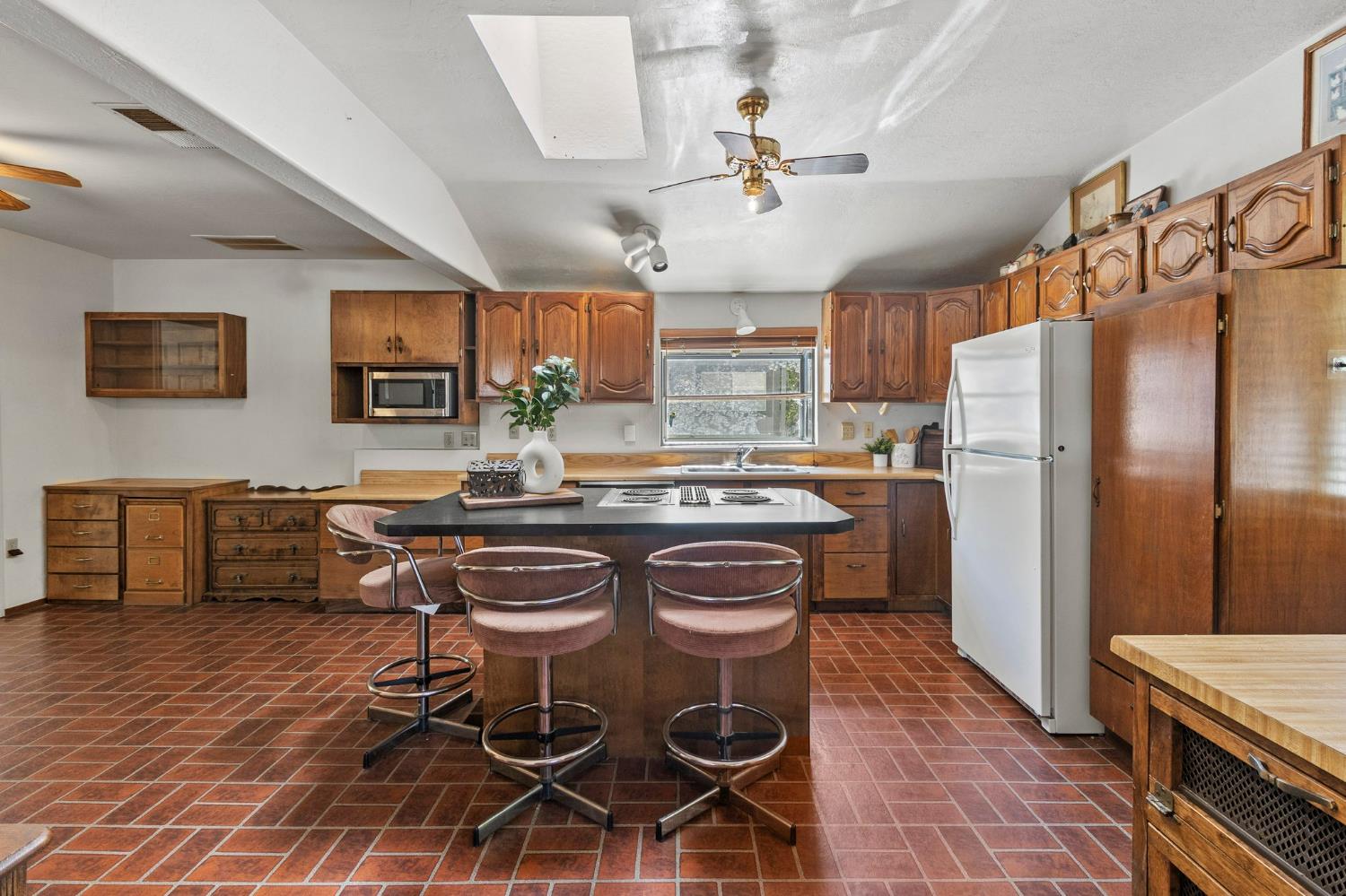 Detail Gallery Image 10 of 41 For 1786 Circle Dr, Isleton,  CA 95641 - 2 Beds | 2/1 Baths