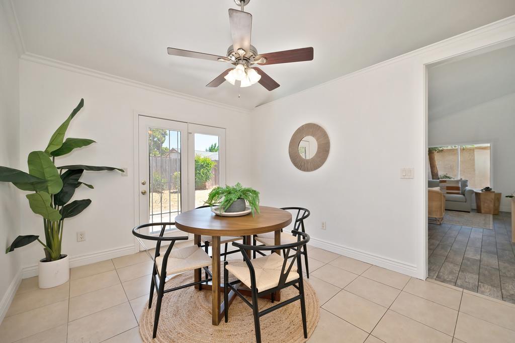 Detail Gallery Image 17 of 29 For 8007 Skywoods Way, Sacramento,  CA 95828 - 4 Beds | 2/1 Baths